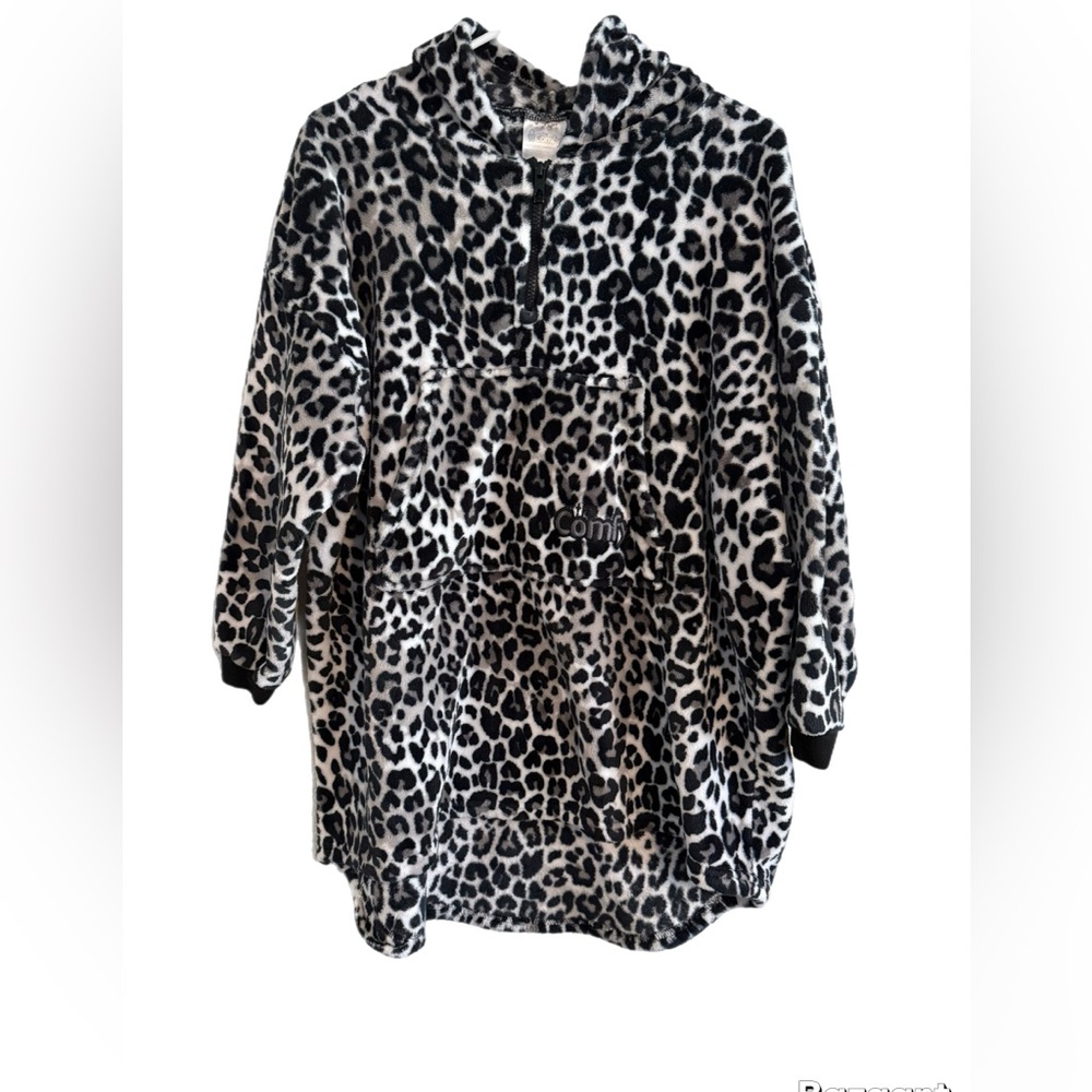 Leopard Print The Comfy OSFA in White and Black